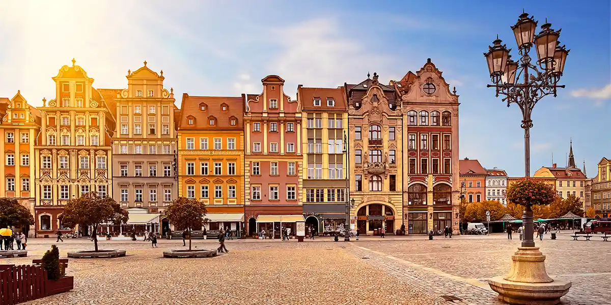 https://todie.blob.core.windows.net/hotelimage/package/slider/krakow-poland3.webp